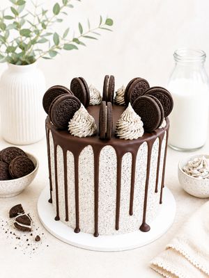 oreo-cookies-cream-birthday-cake-dublin