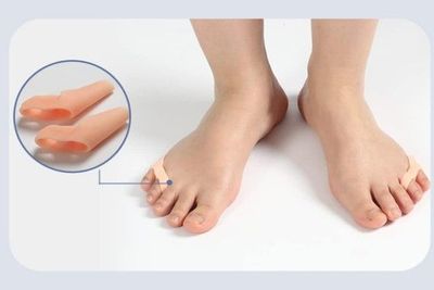 Protezione per dito mignolo valgo in gel con separadita. CONFEZIONE DA 2 PZ.