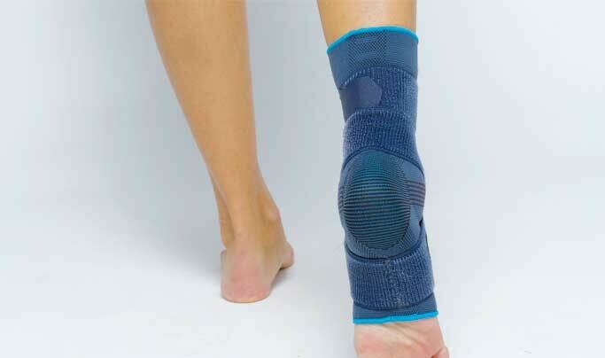 Cavigliera elastica con cavigliera in silicone e fasciatura in 8 - P706