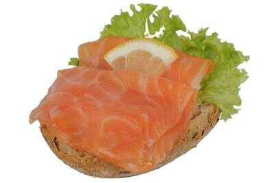 halbes belegtes Fischbrötchen