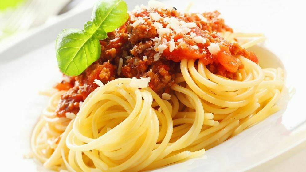 Spaghetti mit Tomatensoße