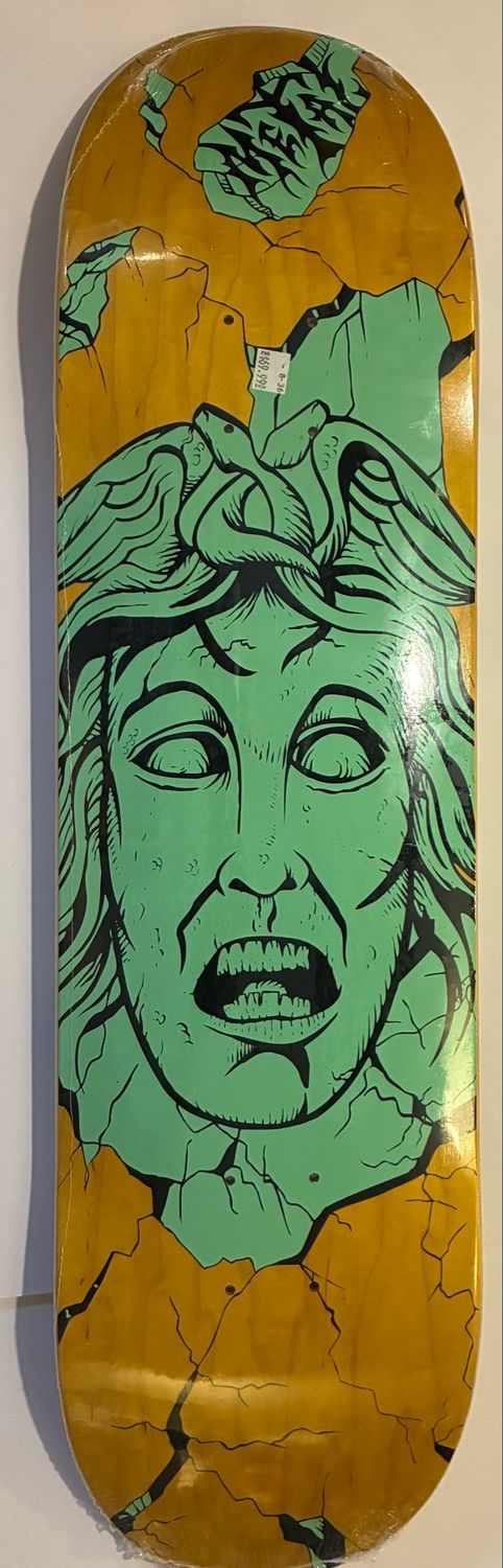 Metal Gorgo Team Board 8.37X32.25