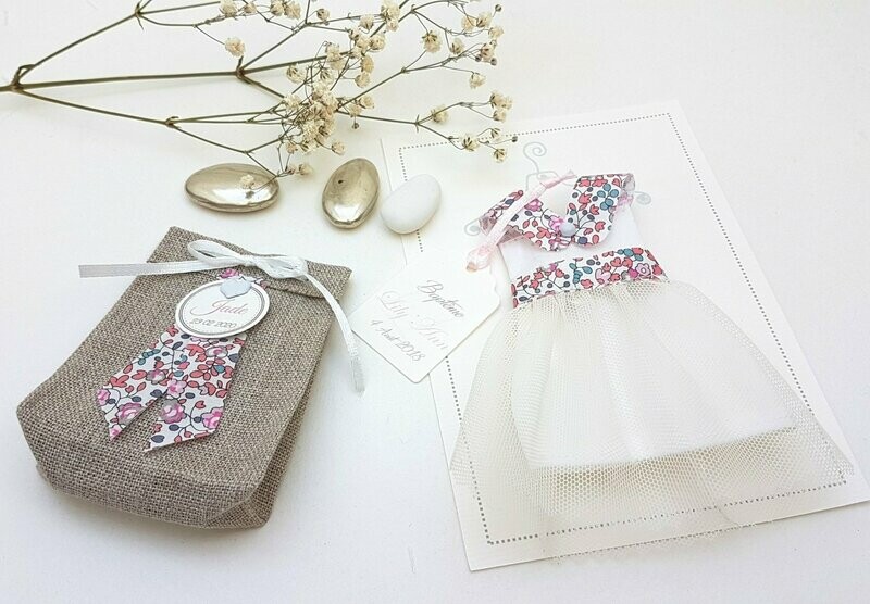 Faire part Petite Robe Modèle jupon Froncé en tissu pour baptême , naissance, personnalisable