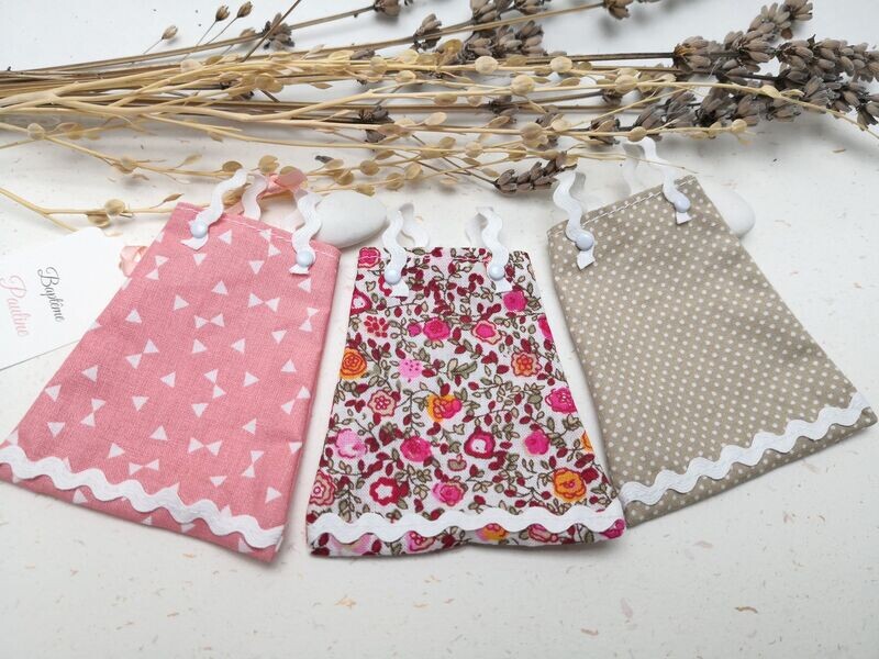 lot de 3 petites robes contenant dragées, tons rose et taupe,  3 modèles