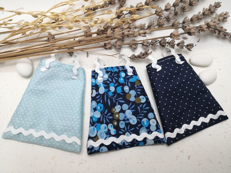 lot de 3 petites robes contenant dragées, tons rose bleu ,  3 modèles