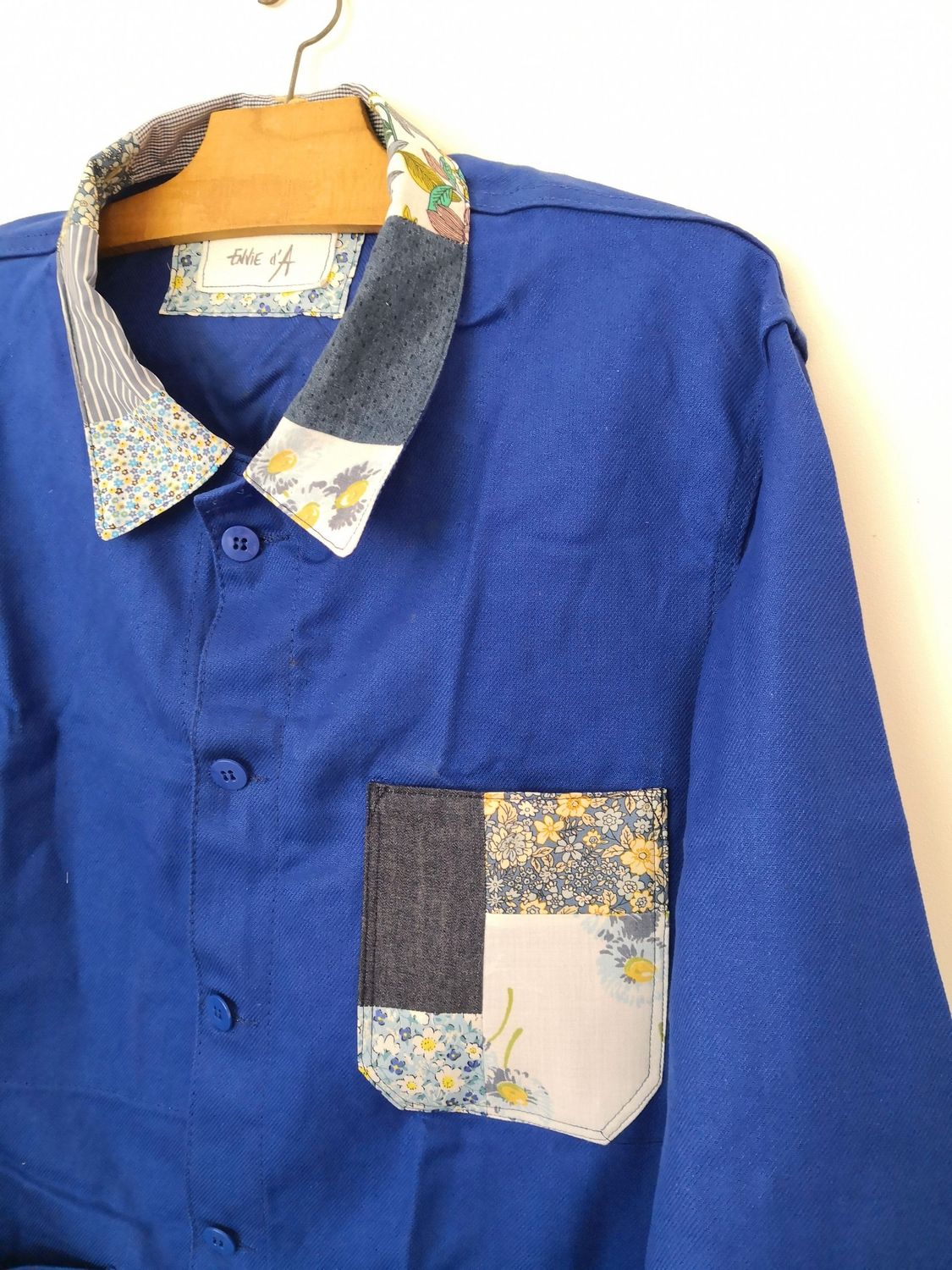 Veste bleu de travail bleu roi et patchwork
