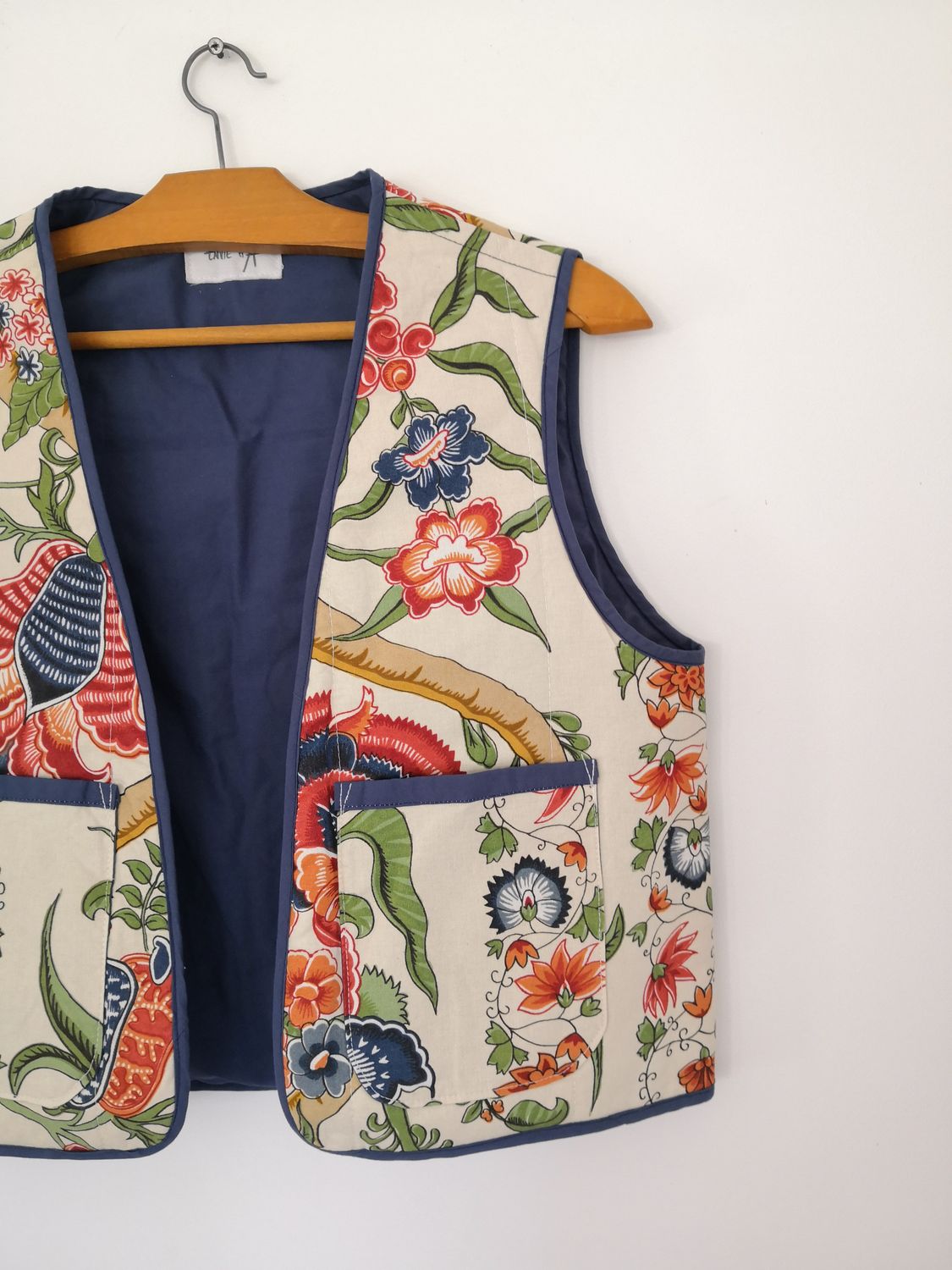 Gilet  sans manche fleuri