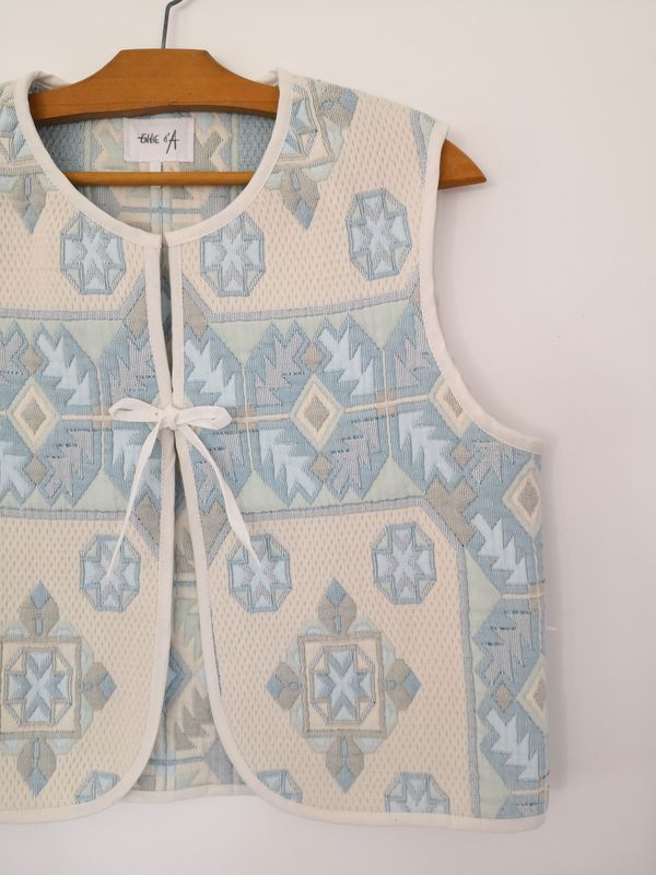 Gilet  sans manche motif aztèque