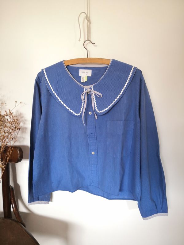 Blouse bleu à rayures, avec son col amovible, t36/38