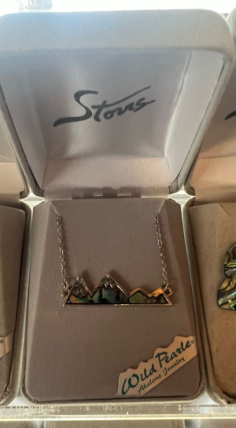 Wild Pearle Mountain Range Necklace