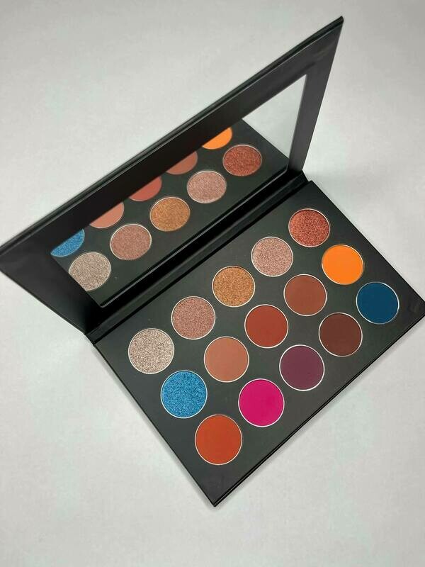 Untamed Nights Eye Shadow Palette