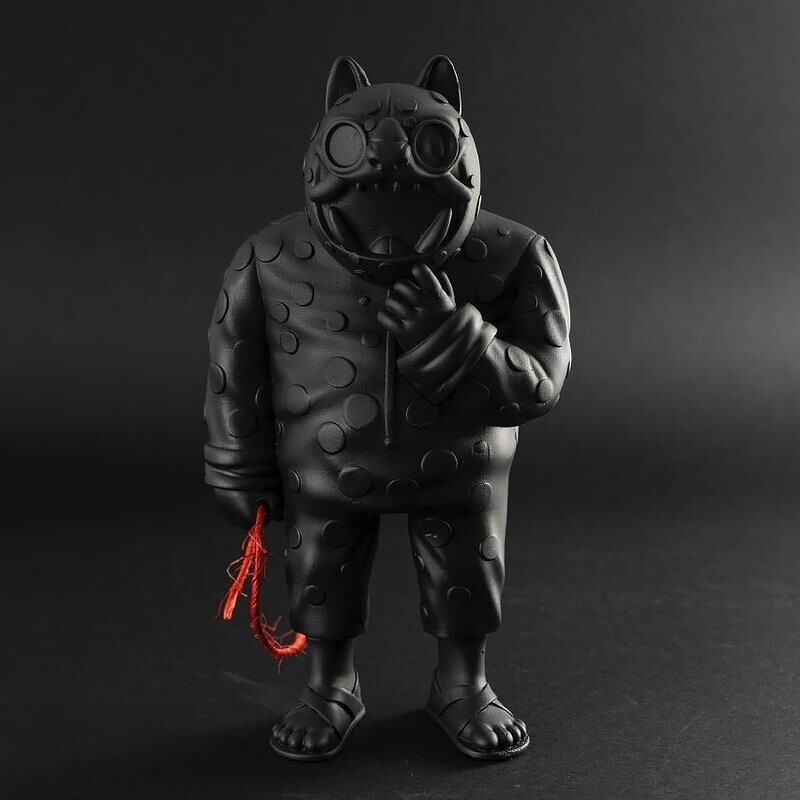TECUANI - Black