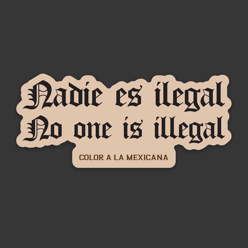 Sticker 'Nadie es ilegal / No one is illegal'