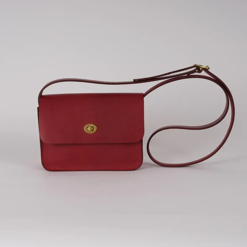 Kate Sheridan Spin Bag in Beetroot