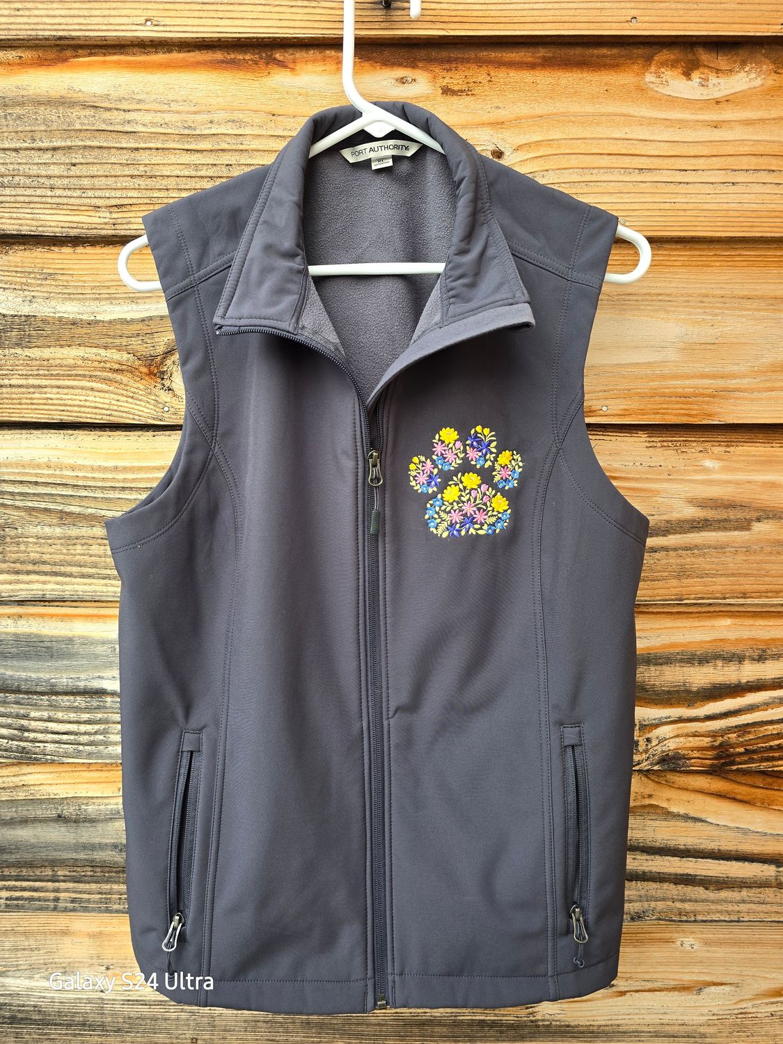 Floral Paw Print Embroidered Ladies’ Soft Shell Vest