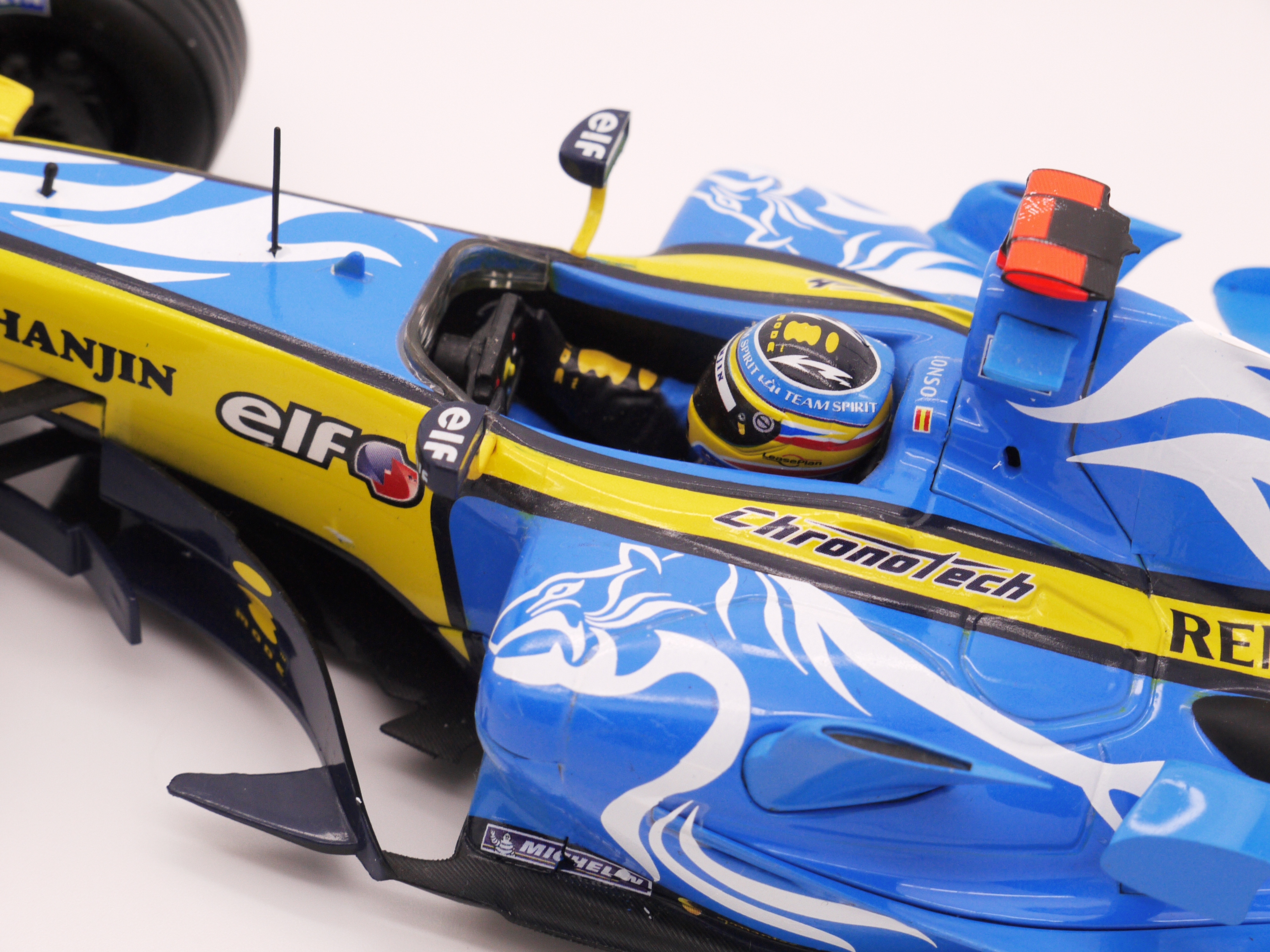 2006 Hot-Wheels Renault R26 F.Alonso - British gp 1-18 scale