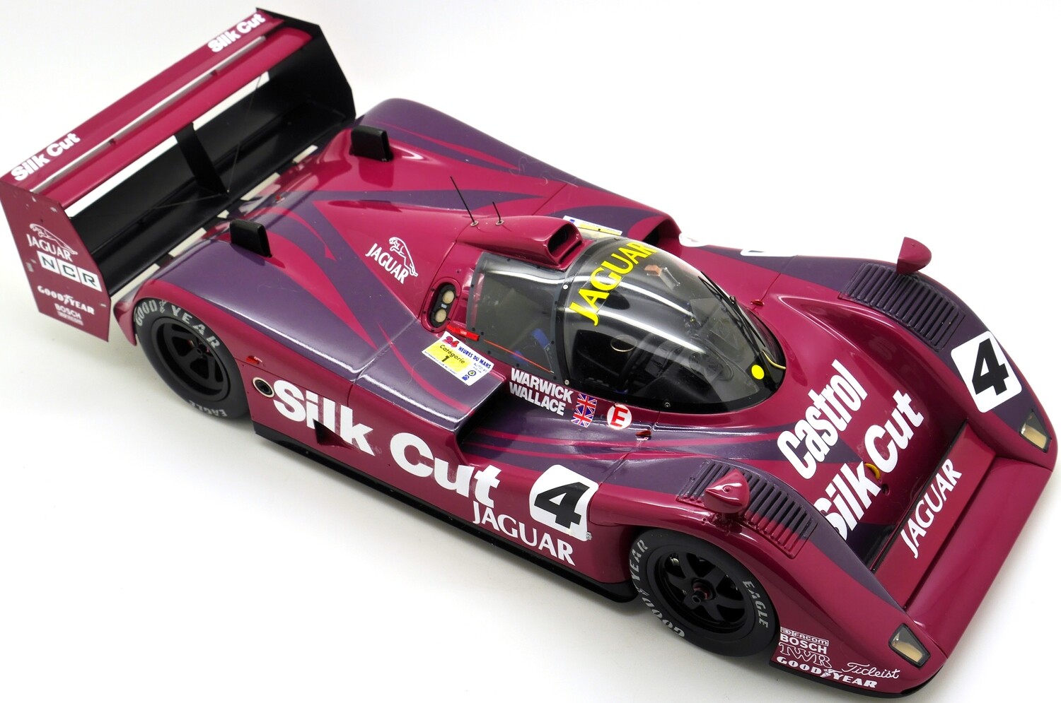 Jaguar XJR 14 1991 Silk Cut ミニカー Jaguar XJR 14 1991 Silk Cut ミニカー Jaguar XJR 14 1991 Silk