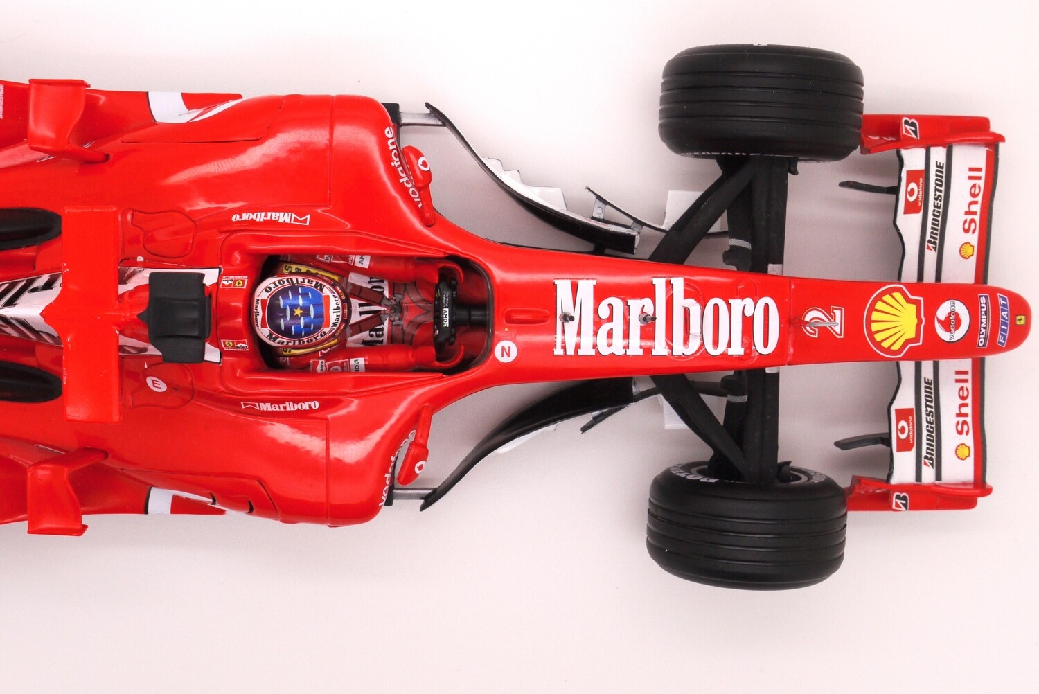 2004 Hot wheels Marlboro Ferrari F2004 R Barrichello -1/18 scale