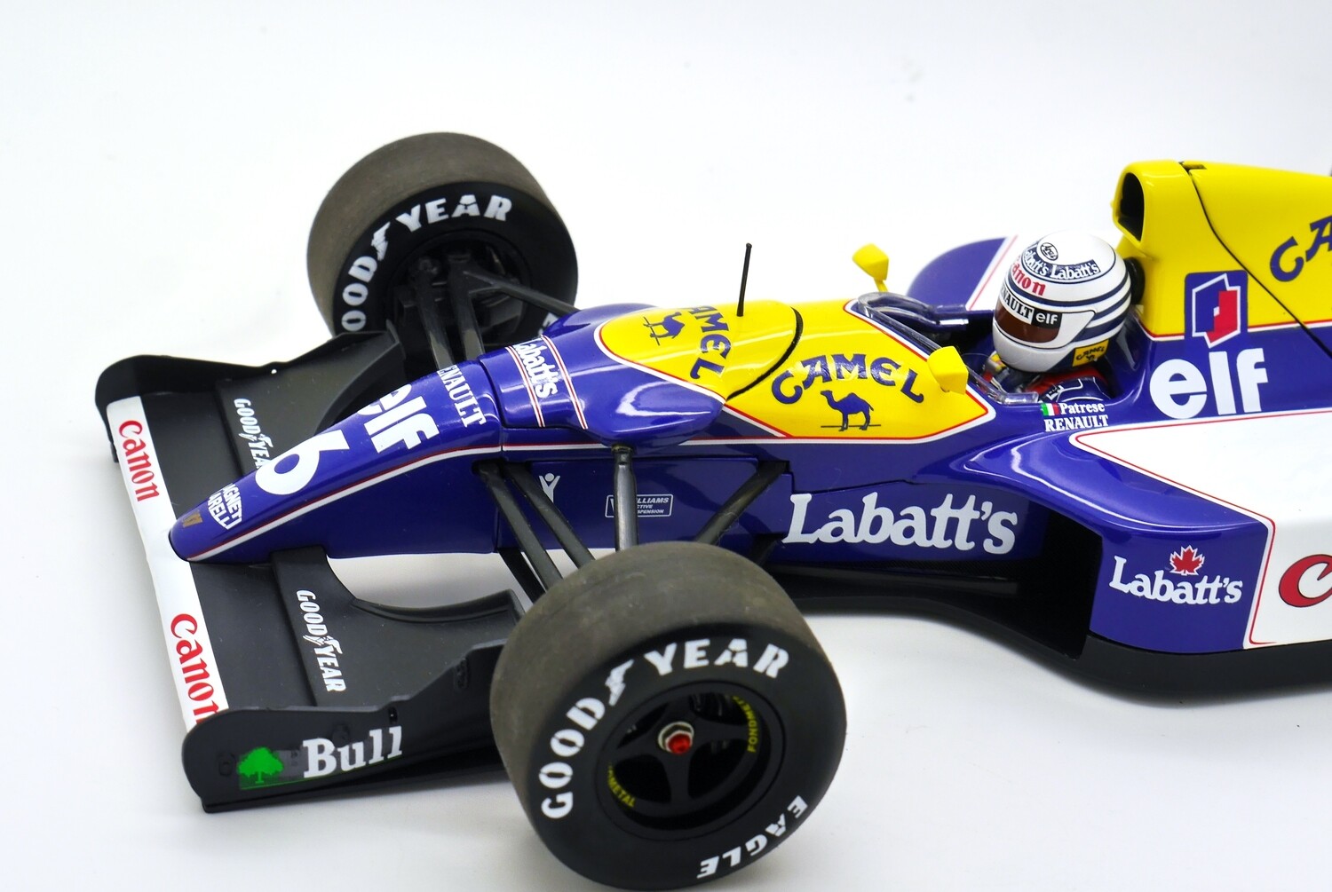 1992 Minichamps Camel Williams FW14B R Patrese -1/18 scale