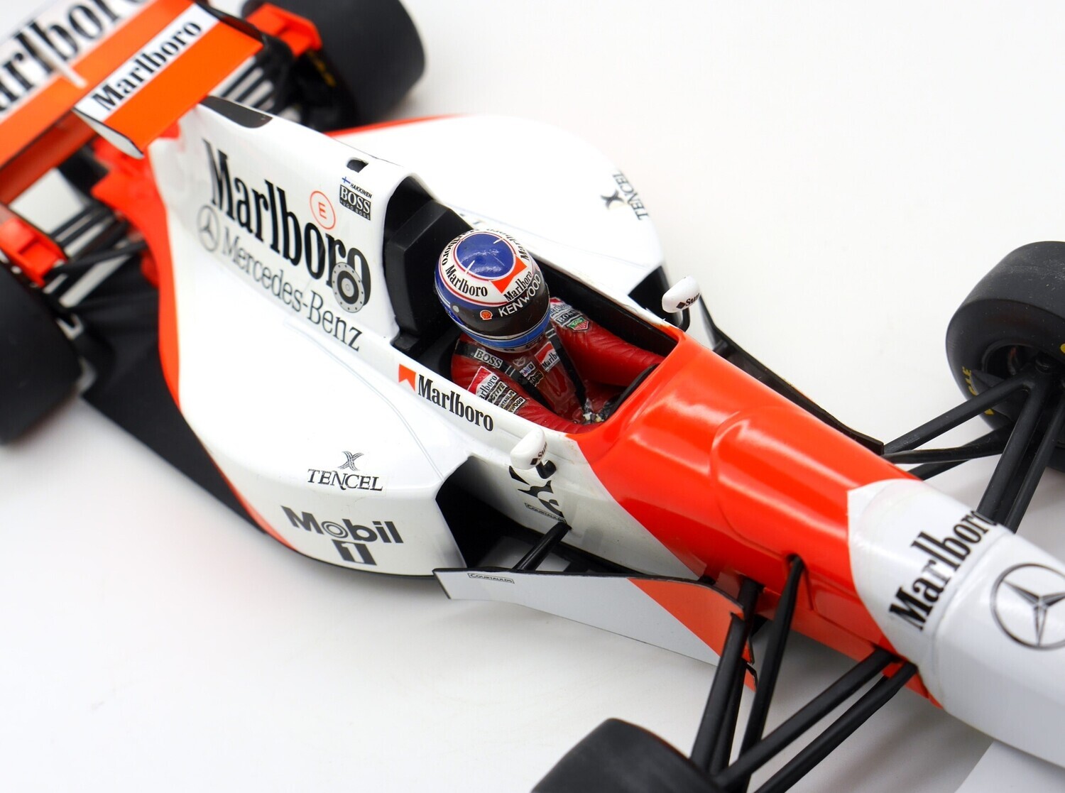 1995 Minichamps Marlboro Mclaren MP4/10 M.Hakkinen - 1/18 scale