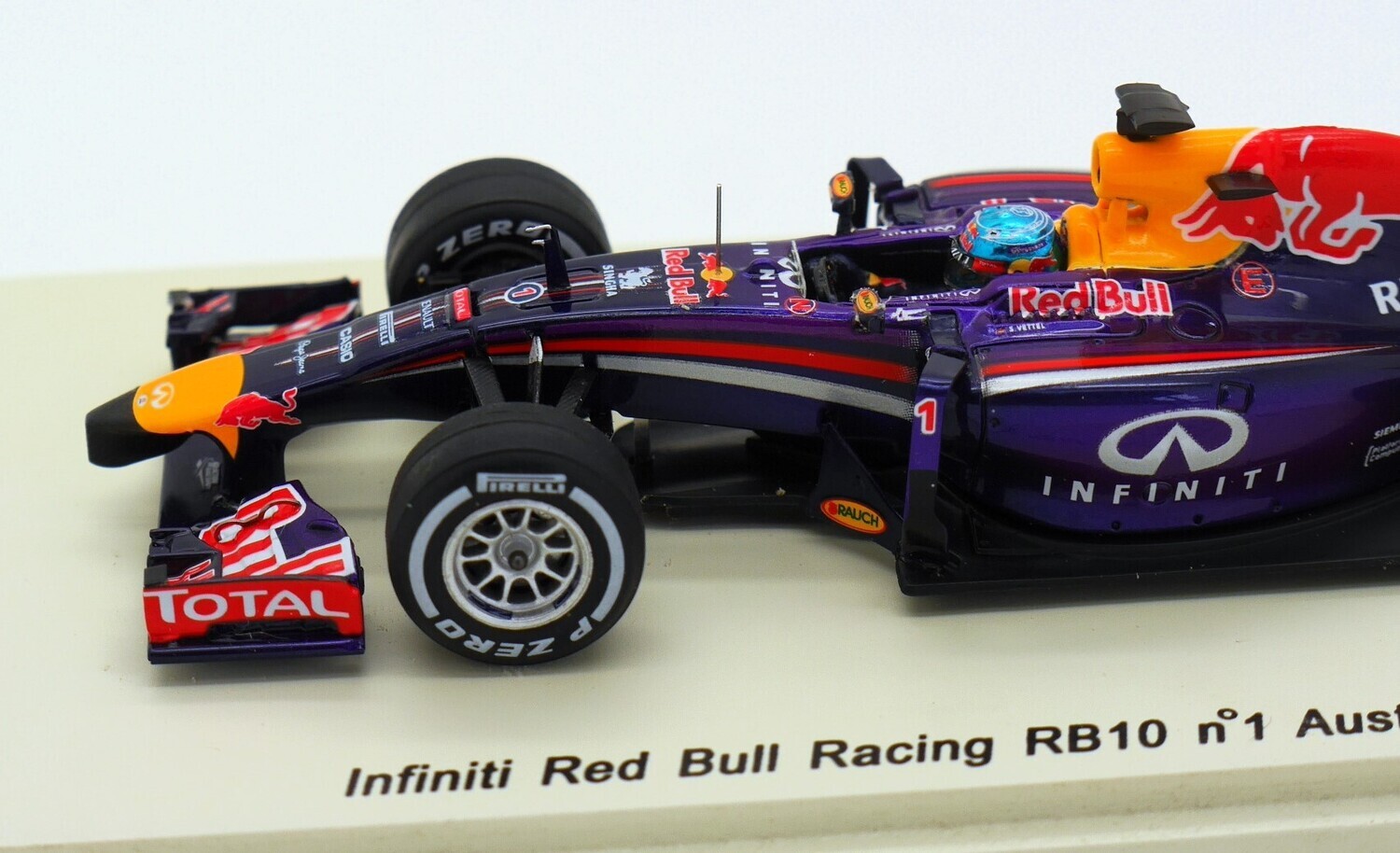 スパーク 1/43 インフィニティ レッドブル RB10 ルノー No.3 D 