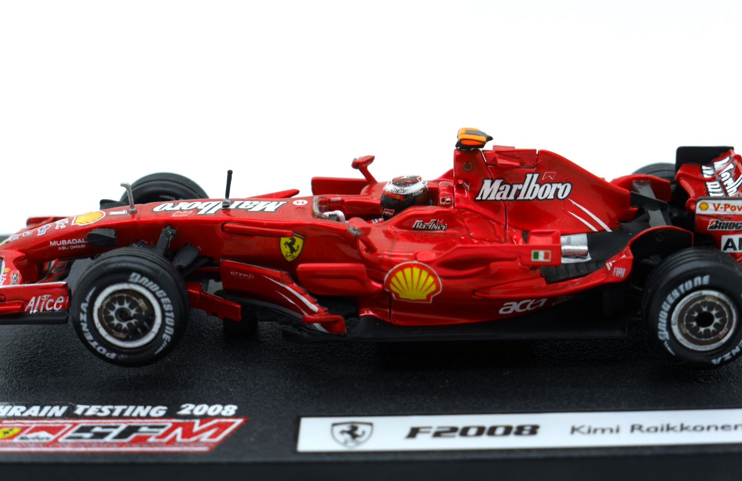 2008 Hot wheels Marlboro Ferrari F2008 K Raikkonen Bahrain