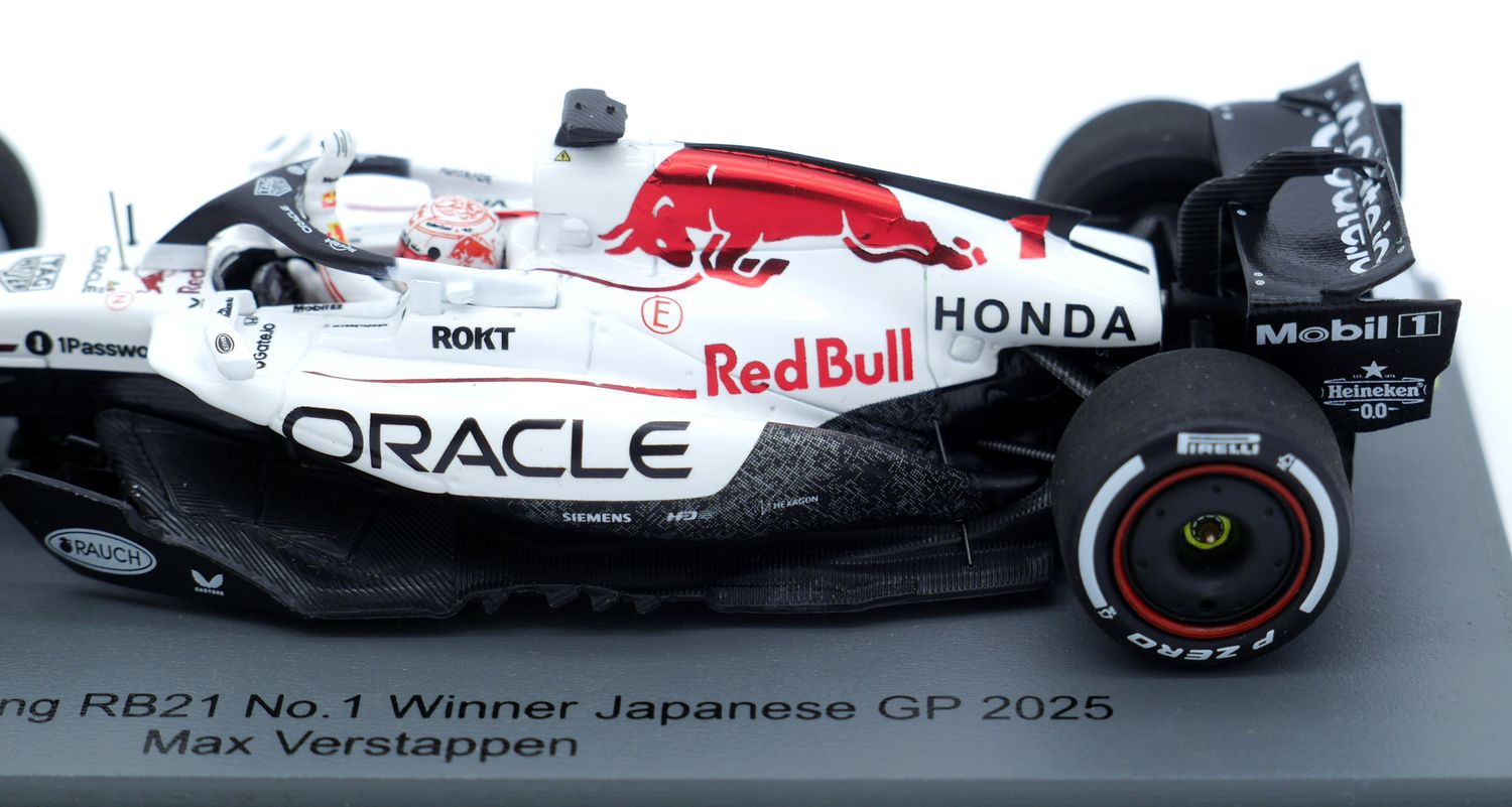 2025 Spark Red Bull Honda RB21 M Verstappen Winnner Japanese GP 1