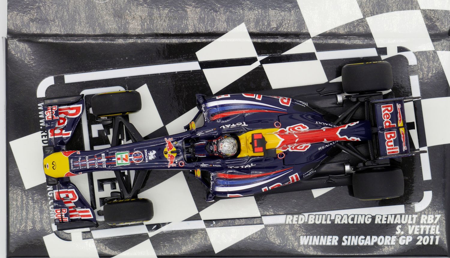 2011 Minichamps Red Bull RB7 S Vettel 1st Singapore GP -1/43 scale