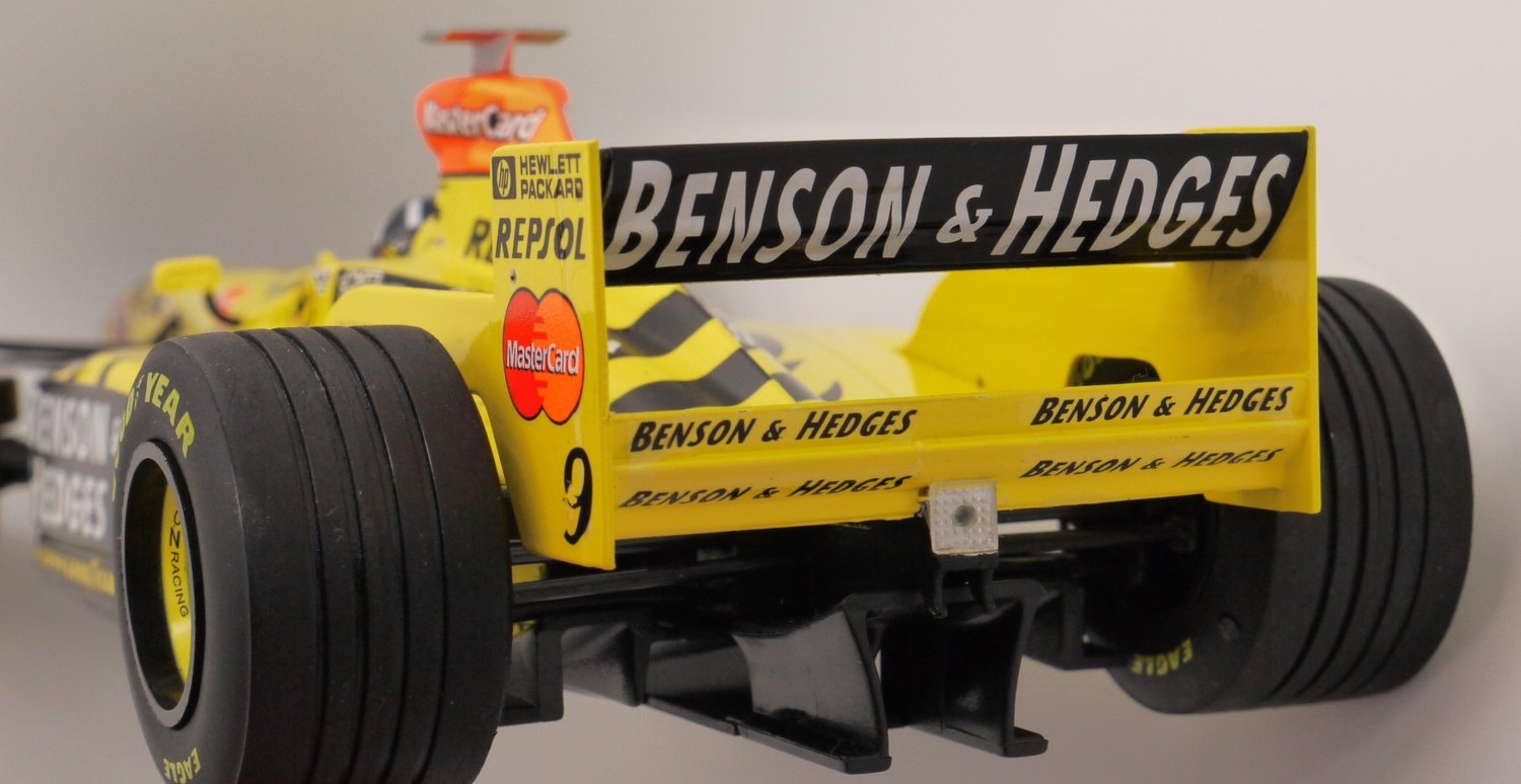 1998 Minichamps Benson & Hedges Jordan J198 - D Hill -1/18 scale