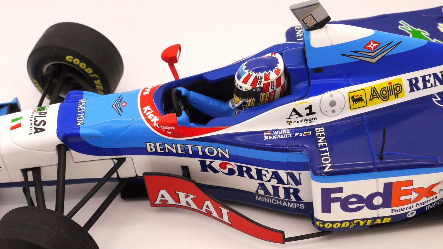 【ミニチャンプス　Benetton B197 ショーカー 1997年1/18】 Amazon.co.jp: 1/18 F1 ミニチャンプス ベネトン ルノー B197