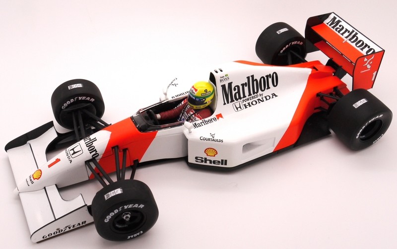 1992 Minichamps Marlboro McClaren Honda MP4/7 A Senna - 1/18