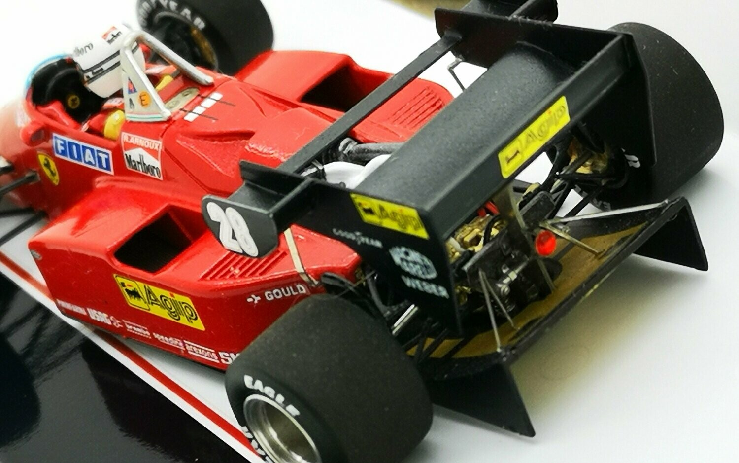 Kit Miniature F1 Ferrari 126 C4 M2 1984 – Échelle 1:43 – Marque Taméo, AMR? – Occasion