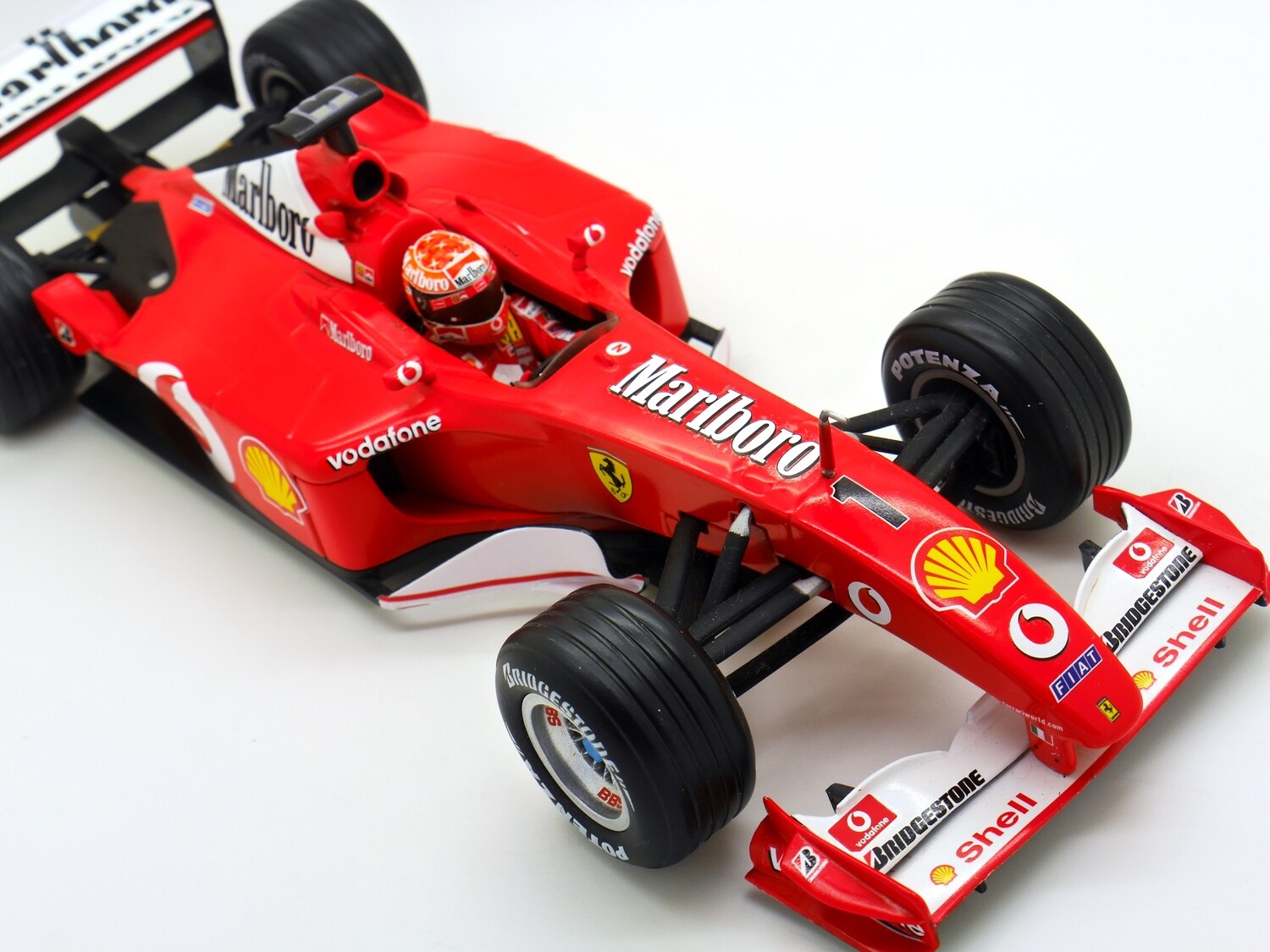 F1 FERRARI F2007 Fel MASSA # 5 SPONSOR MARLBORO 1/18 HOT WHEELS K6630 formule 1