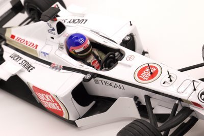 2001 Minichamps Lucky Strike BAR Honda 003 J Villeneuve 1/18
