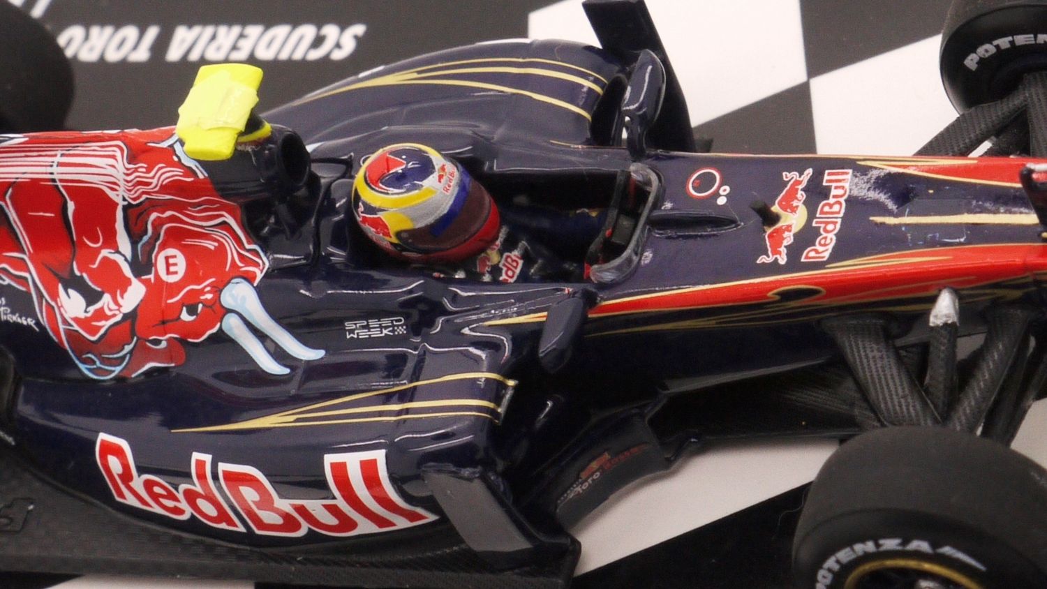 MINICHAMPS - Scuderia toro rosso STR5 2010 Buemi N°16 1/43