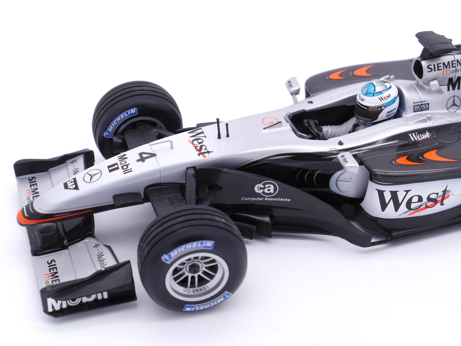 2002 Minichamps West McLaren MP4/17 K Raikkonen 1/18