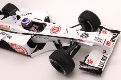 MINICHAMPS ミニチャンプス　BAR Honda 03 1/18 2001 Minichamps Lucky Strike BAR Honda 03 O Panis 1/18