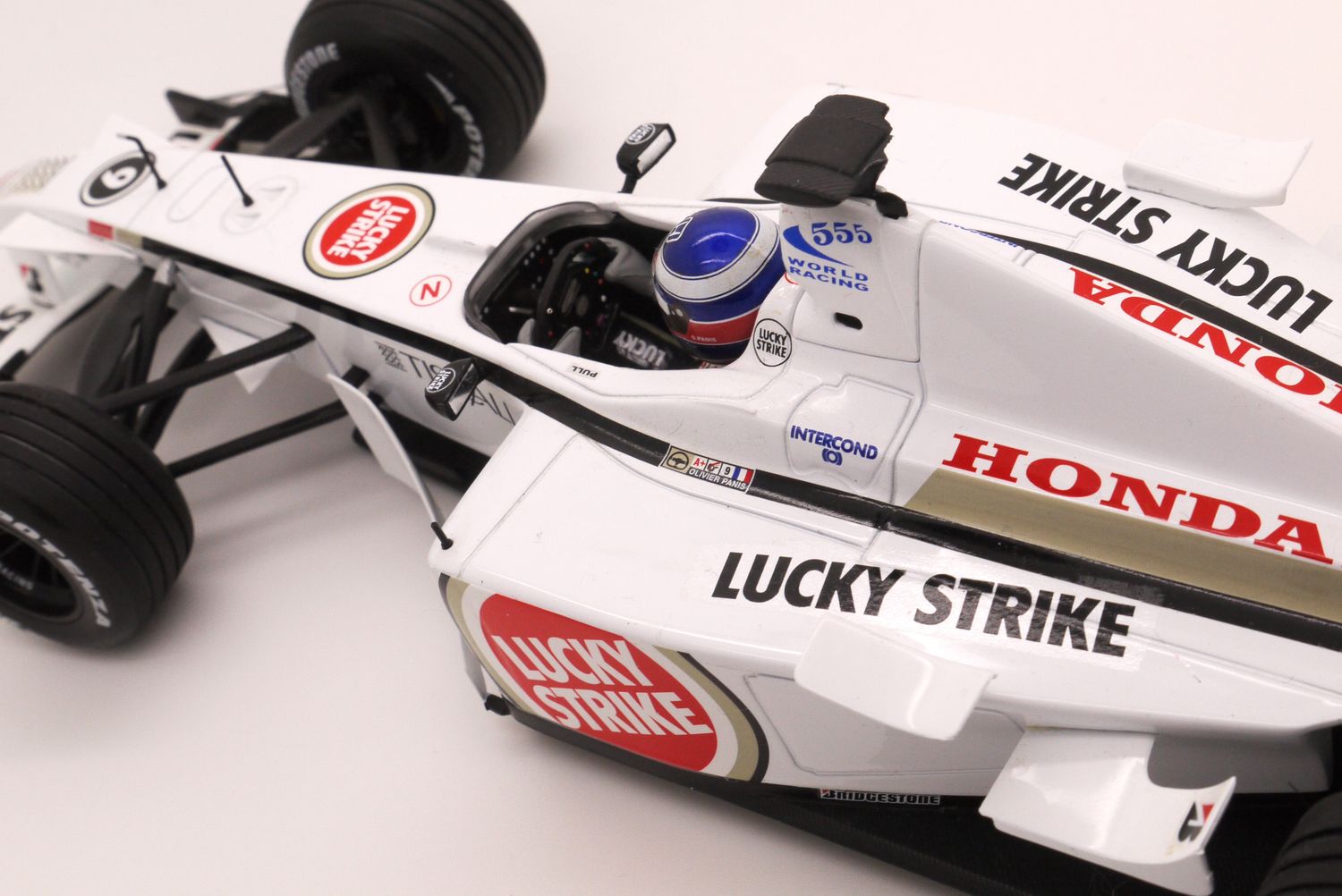 2001 Minichamps Lucky Strike BAR Honda 03 O Panis 1/18