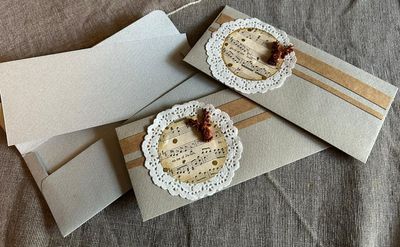 Berry Christmas Envelopes