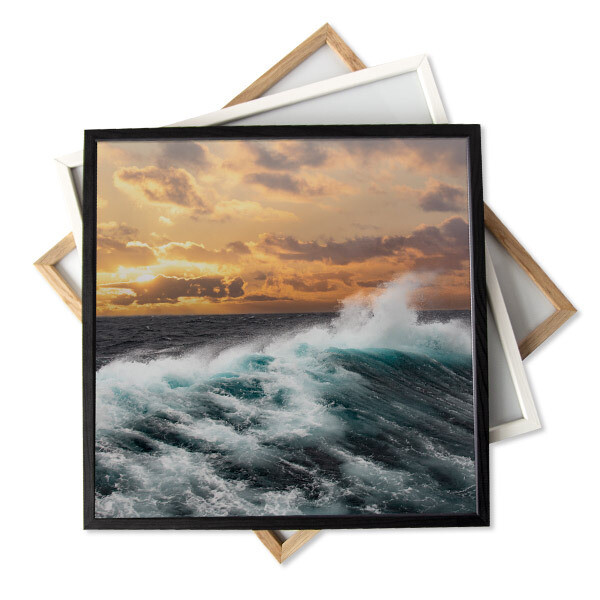 Bilde i 40x40cm inkludert ramme i 40x40cm Bilde i 40x40cm inkludert ramme i 40x40cm