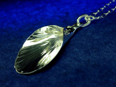 Kalla Silverpläterad slitstark nickelfri silveryta