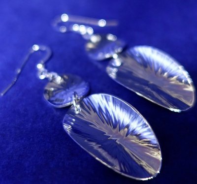 Två tungor. Örhängen i silver 406