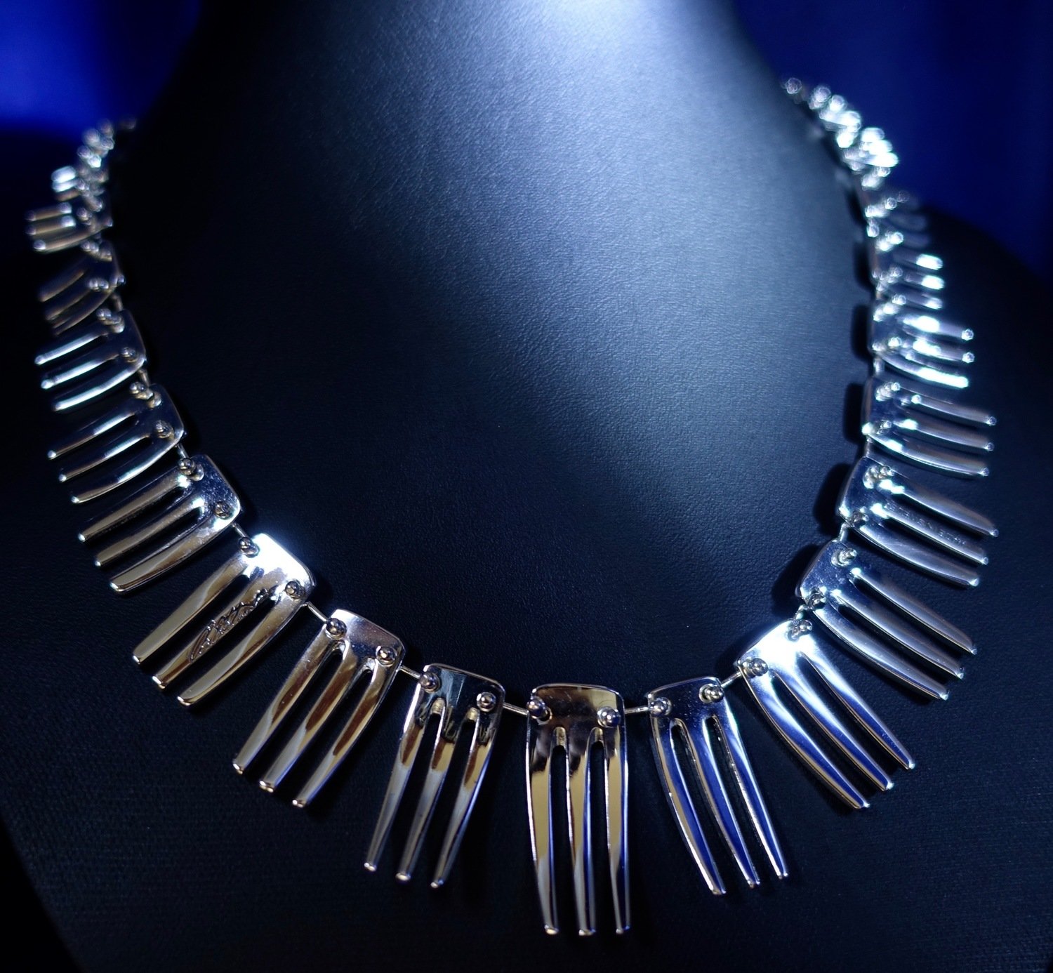 Nytt! Collier assiettegaffel. 408