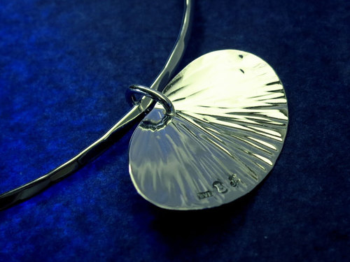 Blad Strålar äkta kontrollstämplat nickelfritt silver.