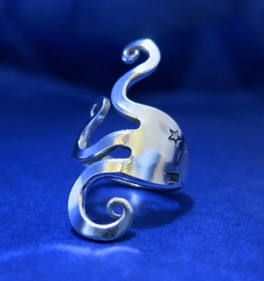 Gaffelring liten och nätt.