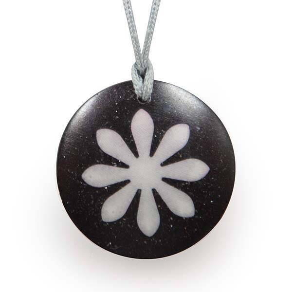 Daisy Orgonite Pendant (3.5cm)