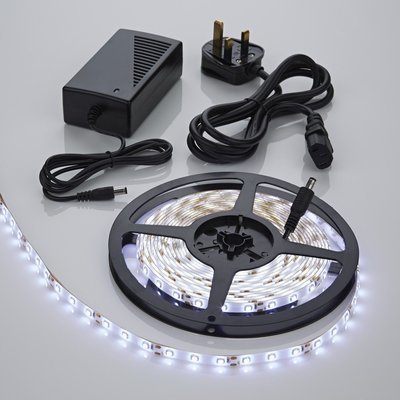 LED STRIP 2835/60/IP64 RAINPROOF COOL  WHITE 5 METER 12V + POWER SUPPLY