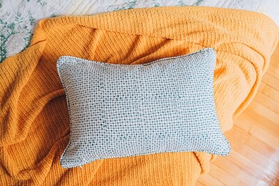 Linen Cotton Decorative Pillow - Trapeze | Navy Pattern - Handcrafted Montreal