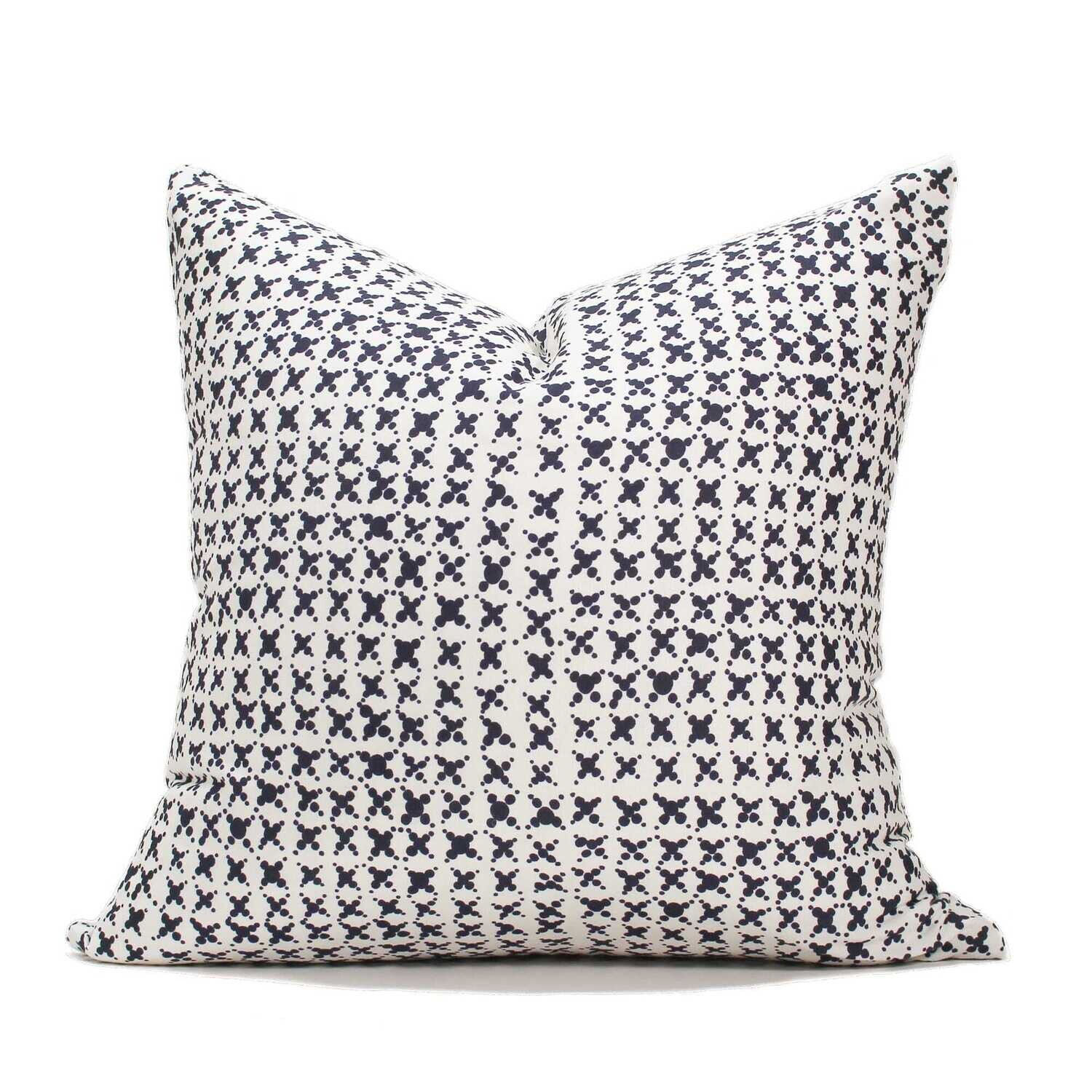 Linen Cotton Decorative Pillow - Smatte | Navy Pattern - Handcrafted Montreal