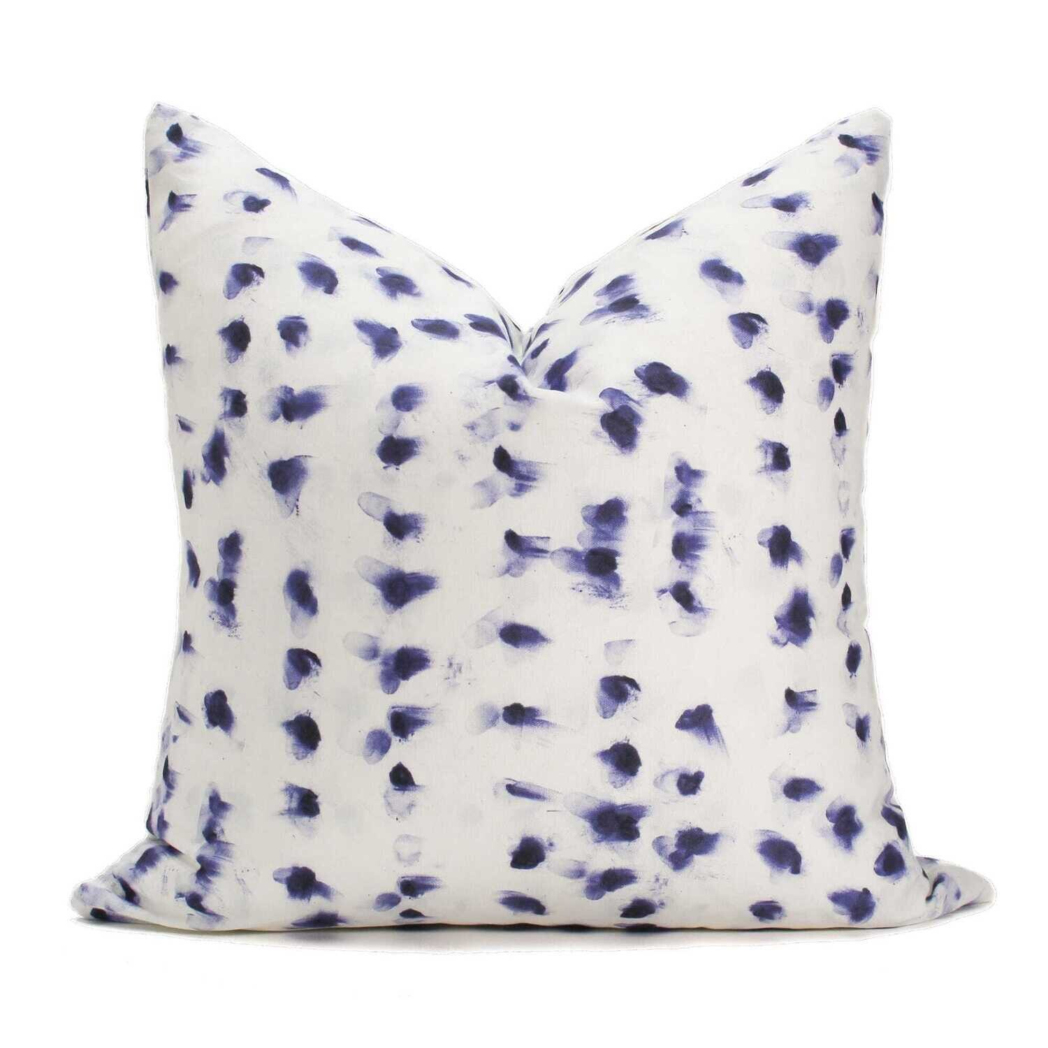 Linen Cotton Decorative Pillow - Smudge | Indigo Pattern - Handcrafted Montreal